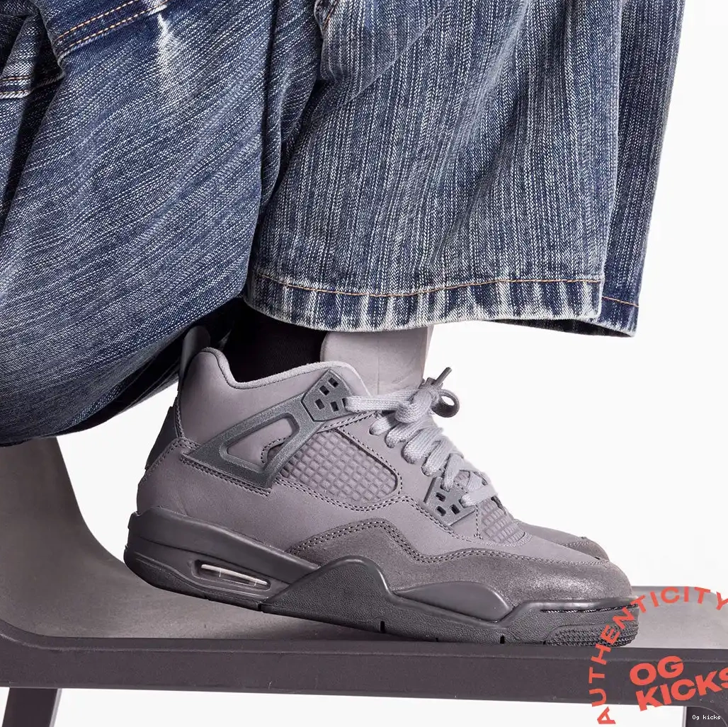 SE Jordan Olympics Wet Retro 4 Cement GS Paris 0525